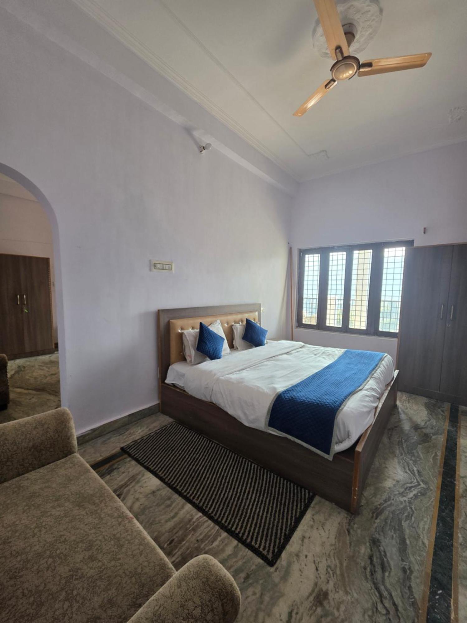 Siddhi Vinayak Hotel And Banquet Bhīm Tāl Exteriör bild