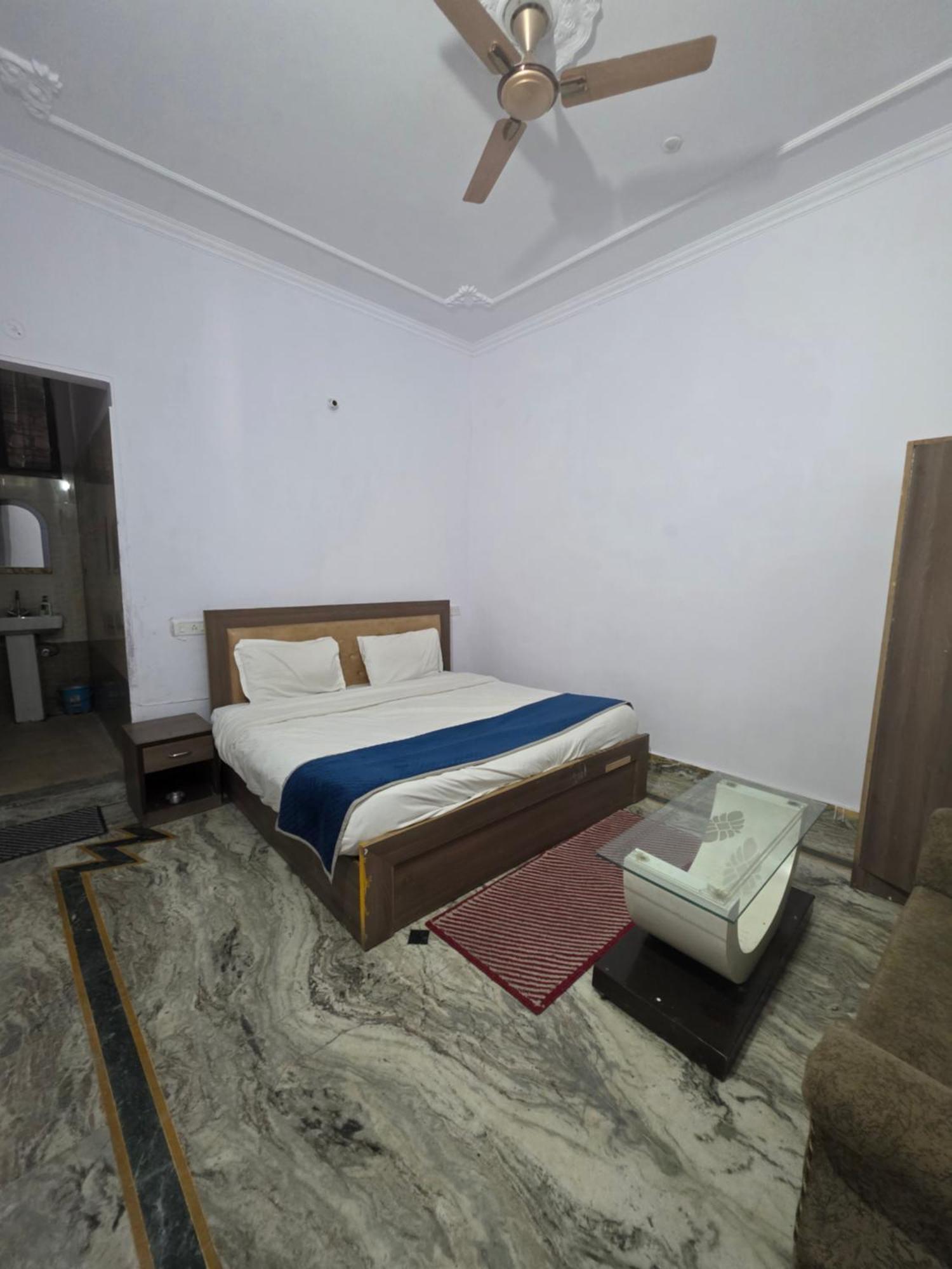 Siddhi Vinayak Hotel And Banquet Bhīm Tāl Exteriör bild