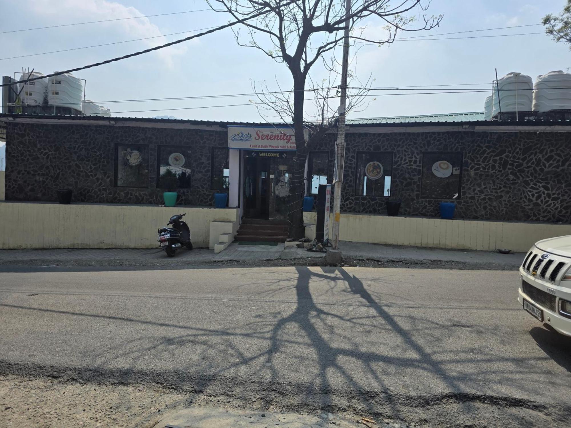 Siddhi Vinayak Hotel And Banquet Bhīm Tāl Exteriör bild